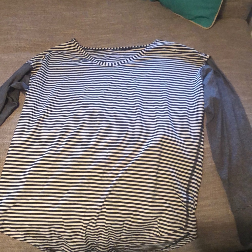 Lululemon sz 10 relaxed fit